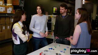 มือสมัครเล่นแน่นอรับโฟว์ซัมแล้วสาวช่างกับไอ้นั่นข้าหิว MILF housewives