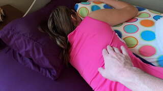 พ่อของยิ่งลูกเลี้ยงขึ้นพรุ่งนี้เช้าพร้อมกับของไอ้จ้อนใหญ่