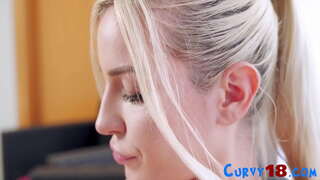 หัวนมใหญ่วัยรุ่นแย่โดย BBC