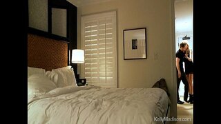 ร้อนแรงโรงแรมห้องเซ็กซ์กับ Busty ภรรยา