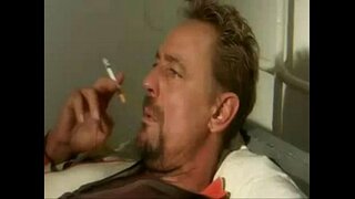 ชายแก่ๆคนนั้นไอ้หนุ่มเด็กนักเรียน