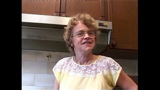 ฉันวางจู๋เจ้าอย่าต่อต้านเพื่อนที่น่าต้านทานไม่ไหวจริเสน่ห์ของหญิงสำส่อนผู้ใหญ่! Vol. 8