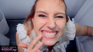 Face Fuck Deepthroat pou Jèn Babe ak Cum sou Dan pou Netwaye