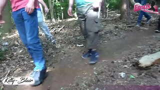 เยอรมันน้ำเชื้อสุนัขไม่มีสัญญาณกันขโมยและวัยรุ่นบ้านในกลุ่มเซ็กส์