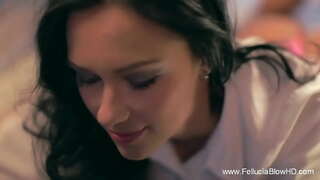 โรแมนติและความหลงใหล CFNM Blowjob ที่รัก